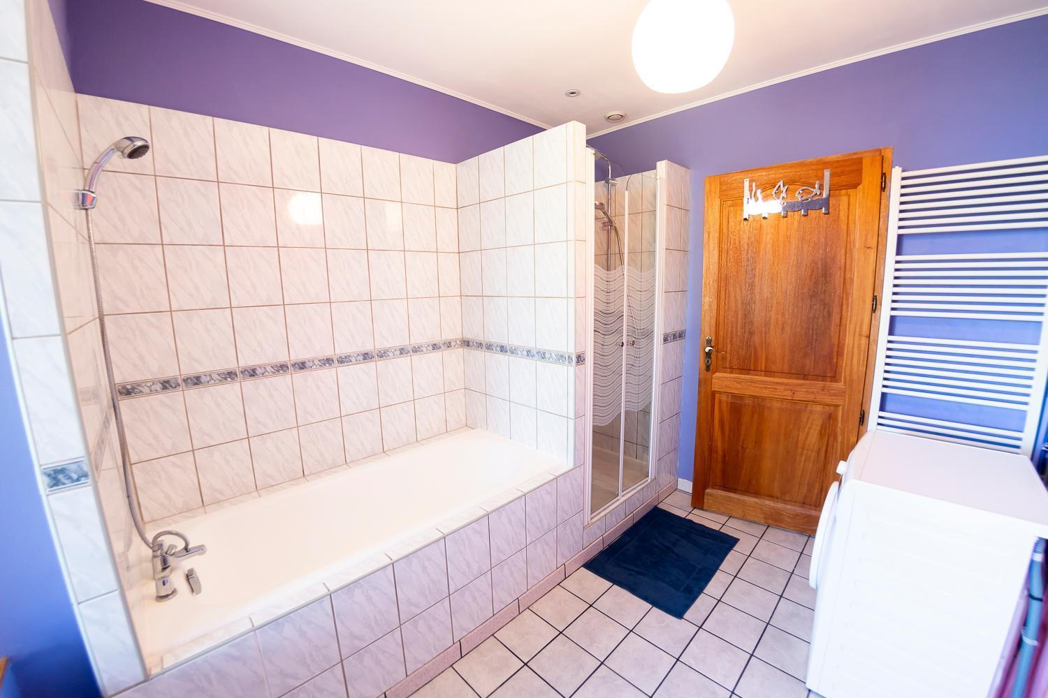 L'Enchantraine - Gite Tout Confort Et Tarif Tout Inclus - Appartement Spacieux Et Accueillant Sur Épinal Exterior foto